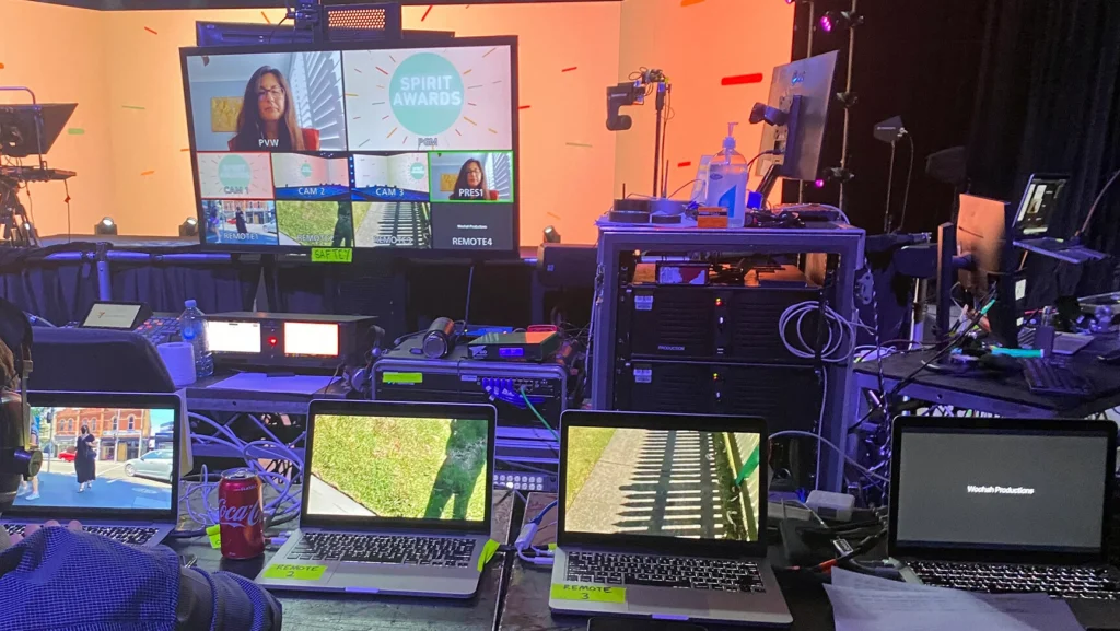 7-Eleven staff awards ceremony broadcast from live studio